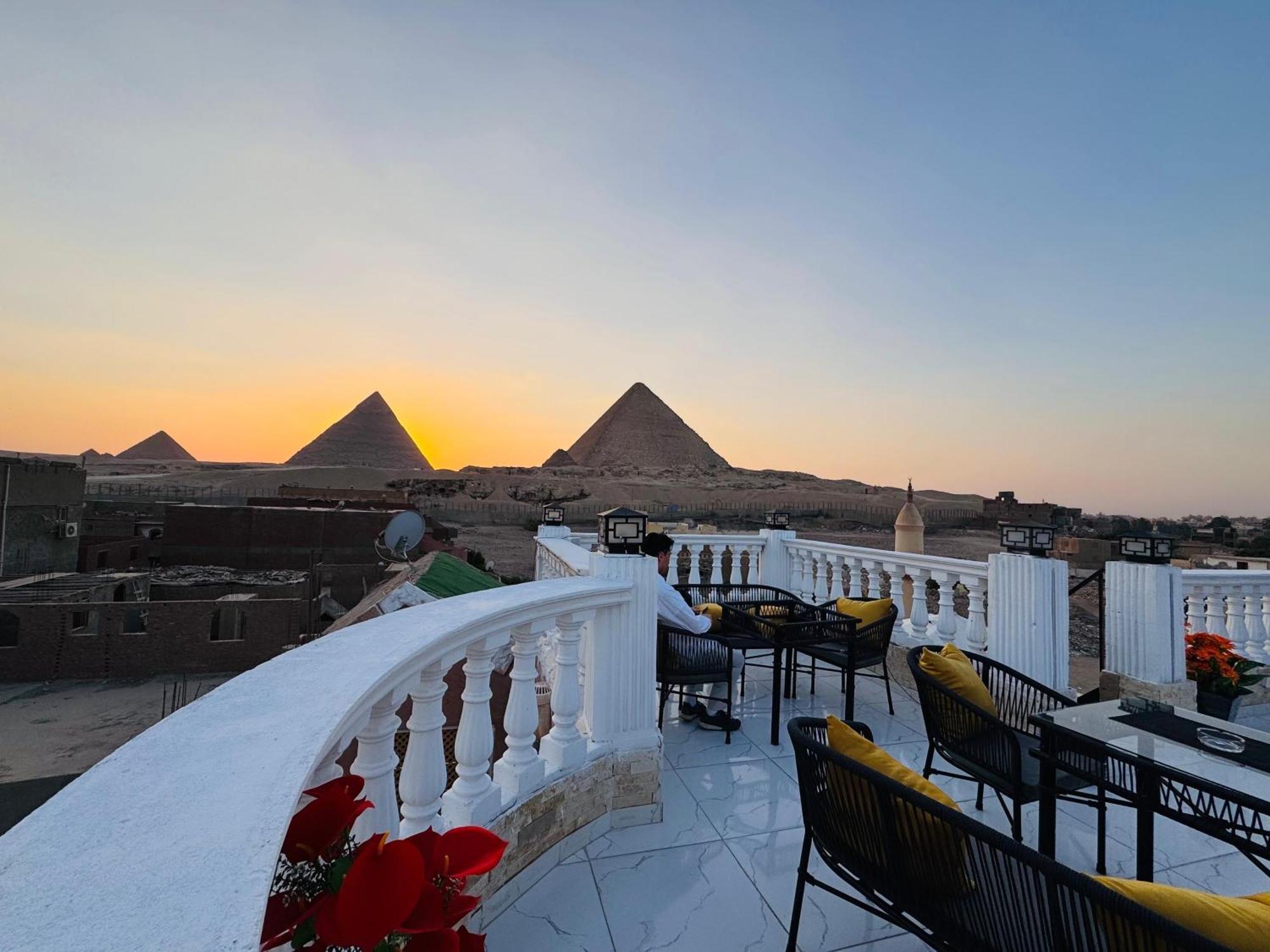 Отель New Scarab Pyramids View Kafrat al Jabal Экстерьер фото